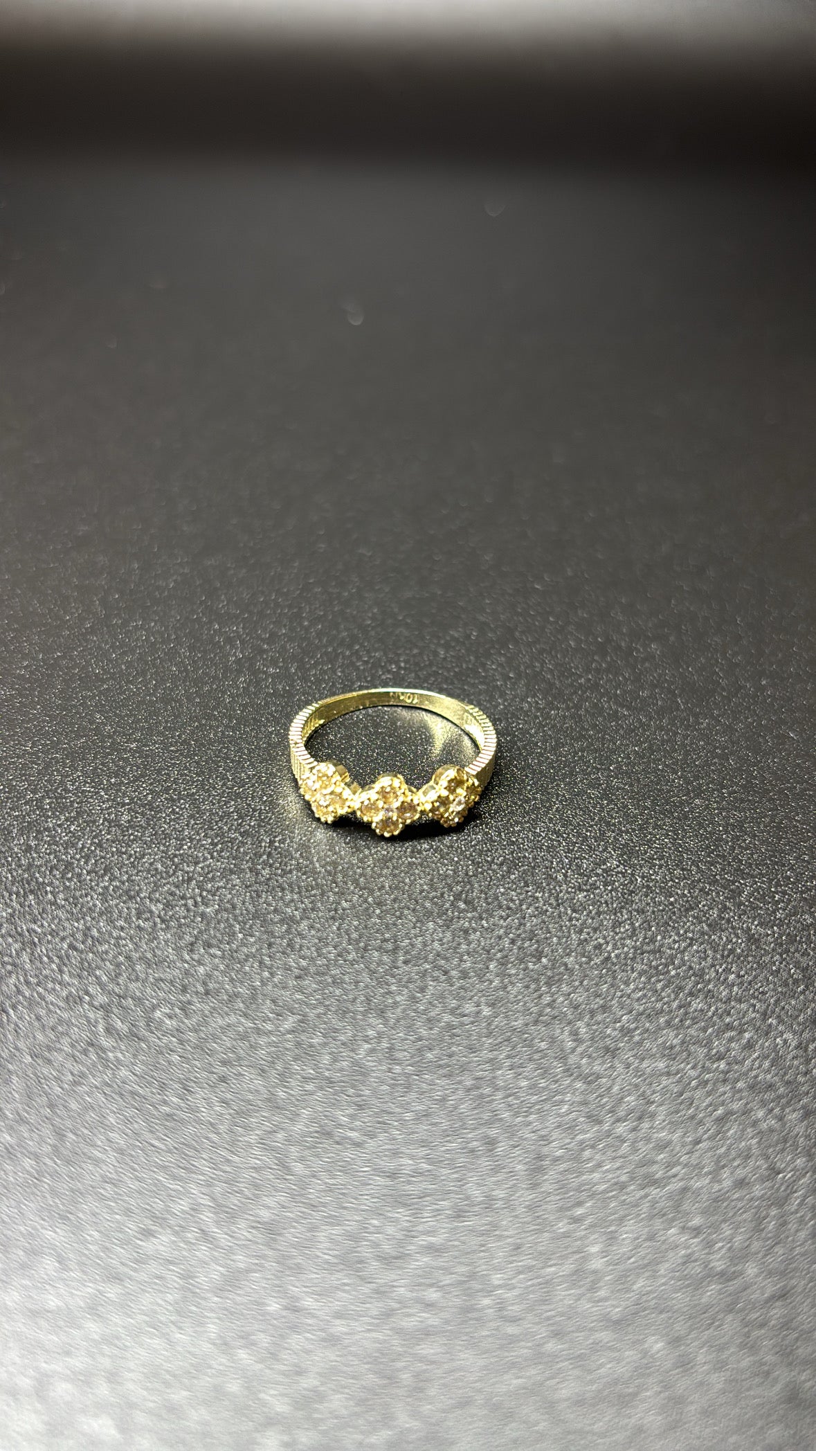 Anillo de mujer en oro 10K