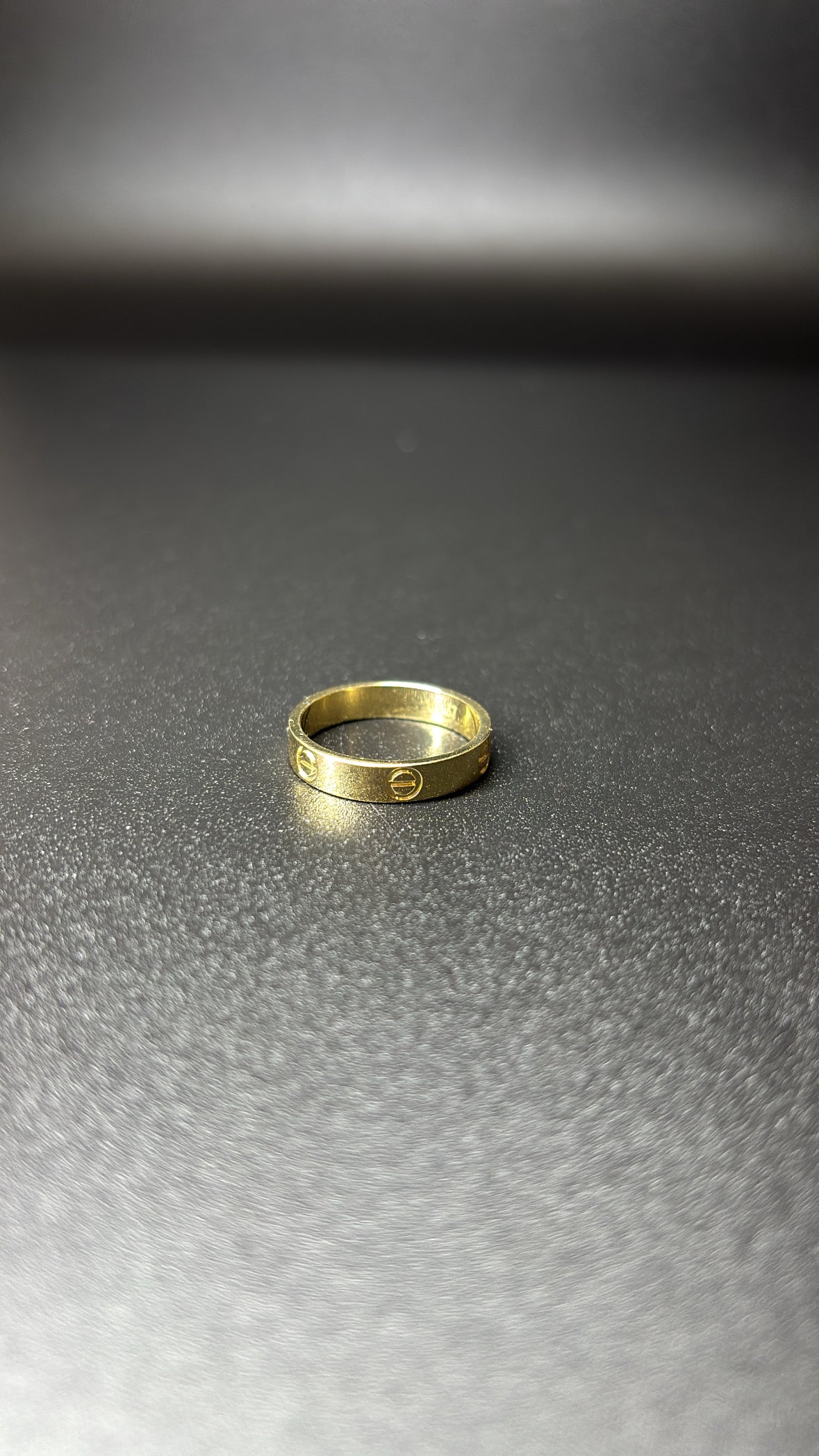 Anillo Cartier en oro 10K