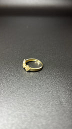 Anillo de mujer en oro 10K