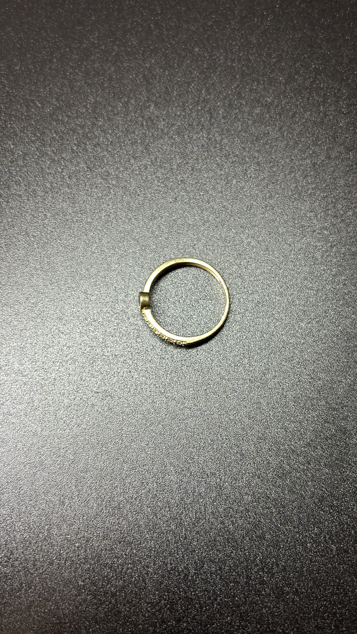 Anillo de mujer en oro 10K