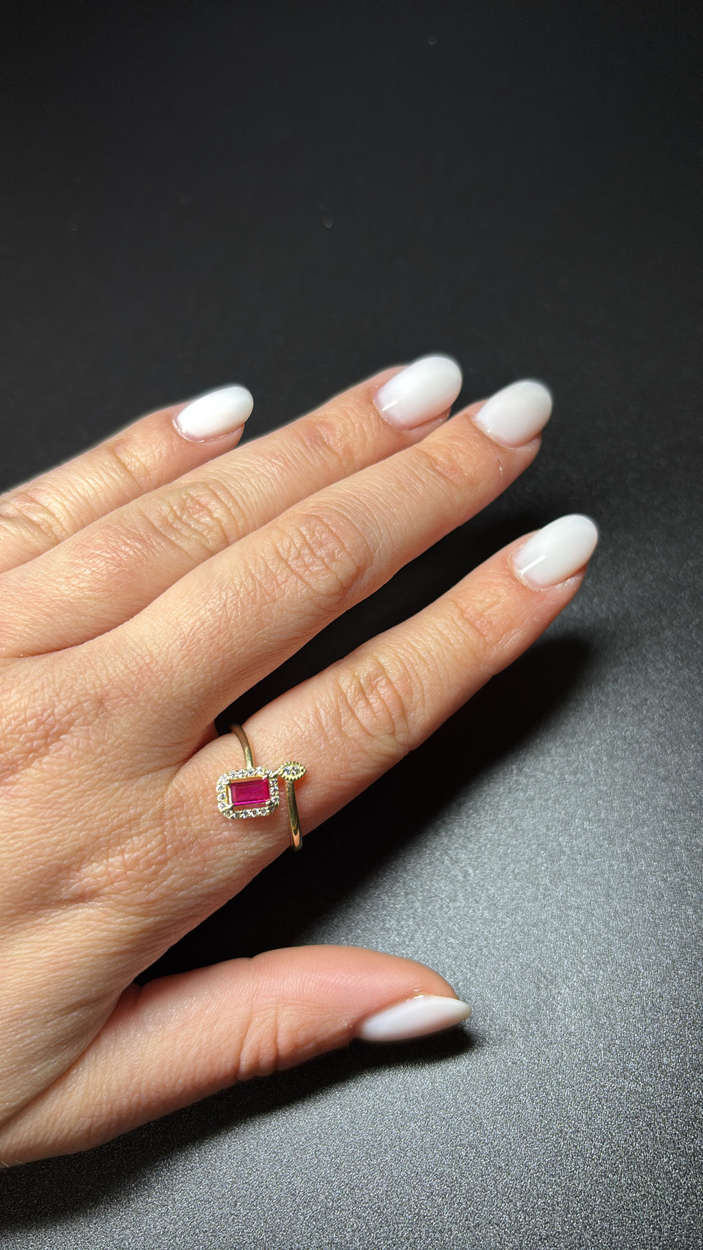 Anillo de mujer en oro 10K