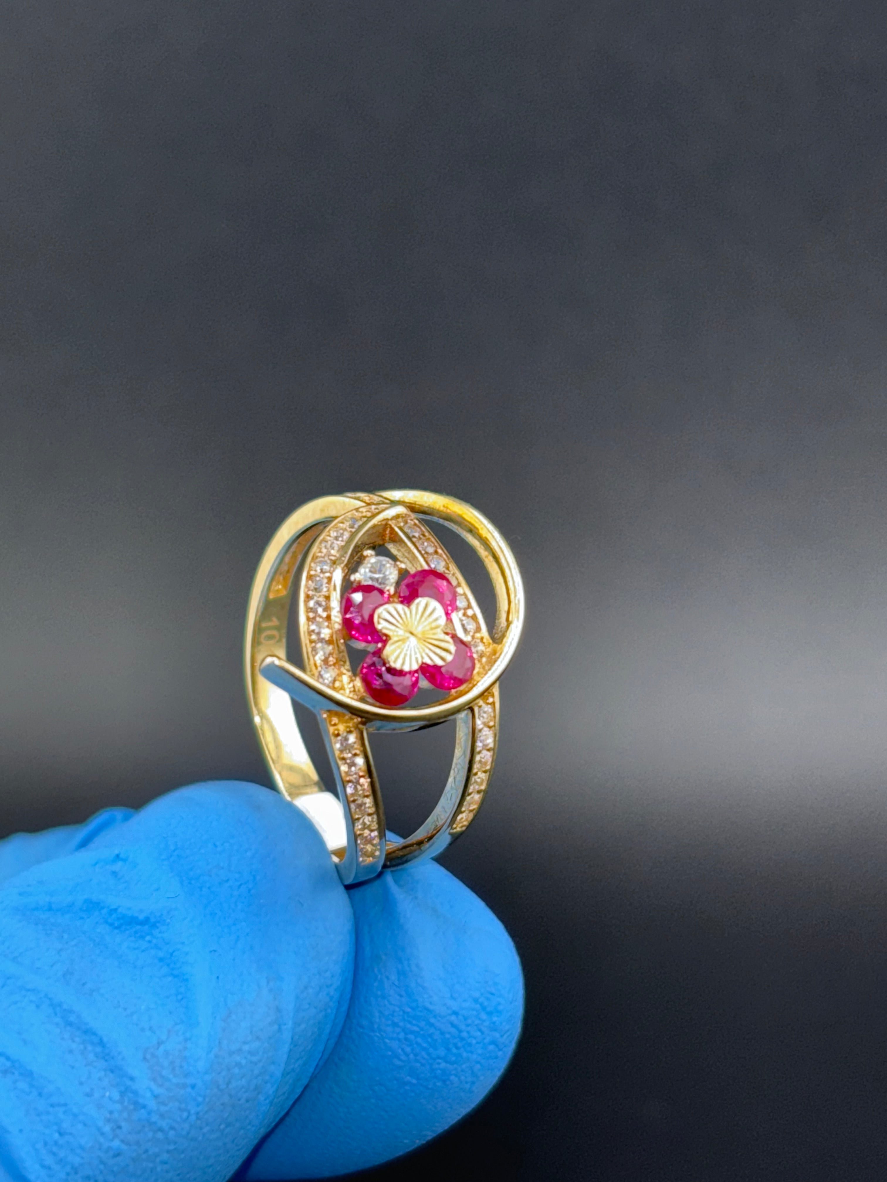 Anillo de mujer en oro 10K